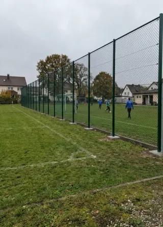 Ballfangzaun in Frankfurt - fachgerechte Ausführung vor Ort
